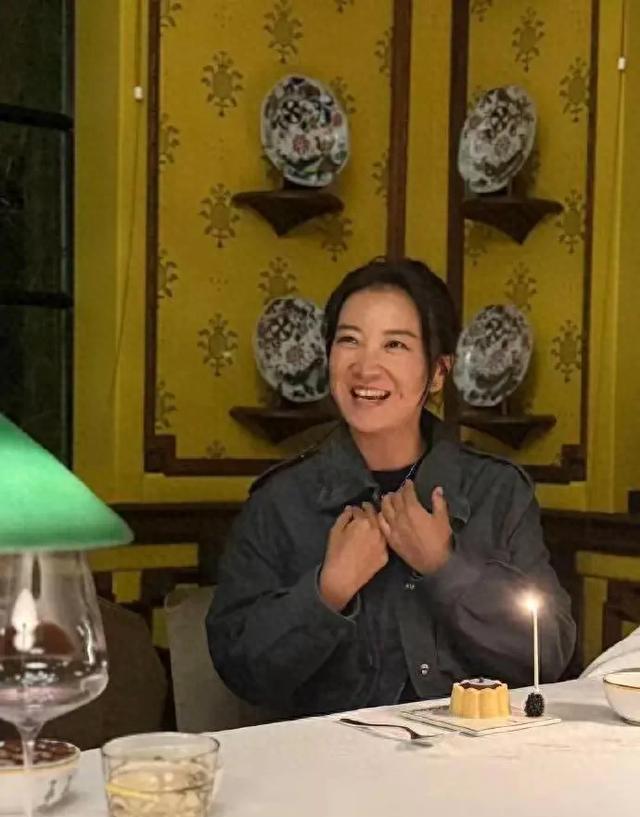 贾玲生日照