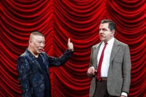 李艺彤《欢乐喜剧人》下跪郭德纲引热议
