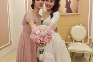 章若楠低调参加妹妹婚礼 展现真挚亲情