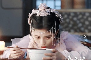 5位整容逆袭女星：鞠婧祎陈小纭杨颖杨幂彭小苒