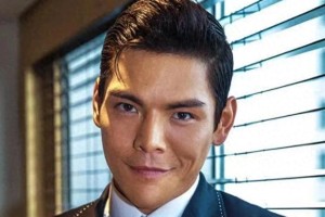 向佐模仿秀爆红：从武打明星到喜剧之神的逆袭