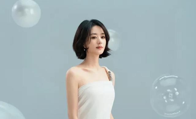 赵丽颖回眸瞬间