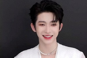 刘宇直播浓妆引争议，男艺人妆容度如何把握？